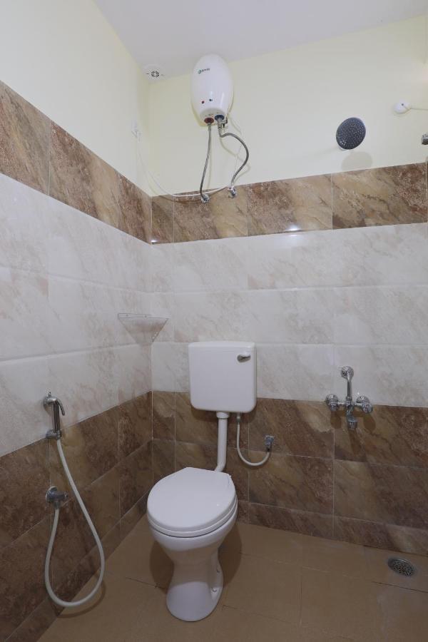Green Tree Hotel-Near Vfs Global And Ramee Mall Chennai Eksteriør billede