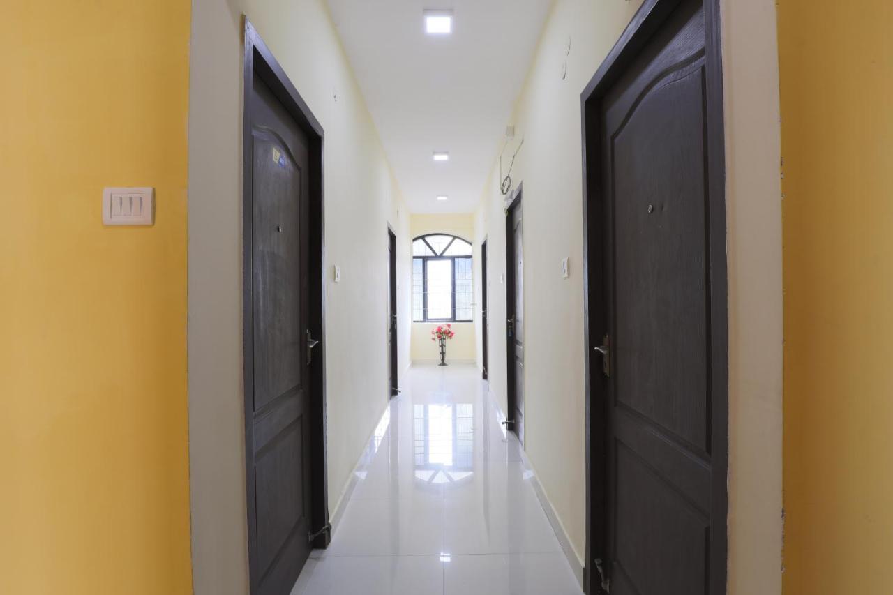 Green Tree Hotel-Near Vfs Global And Ramee Mall Chennai Eksteriør billede
