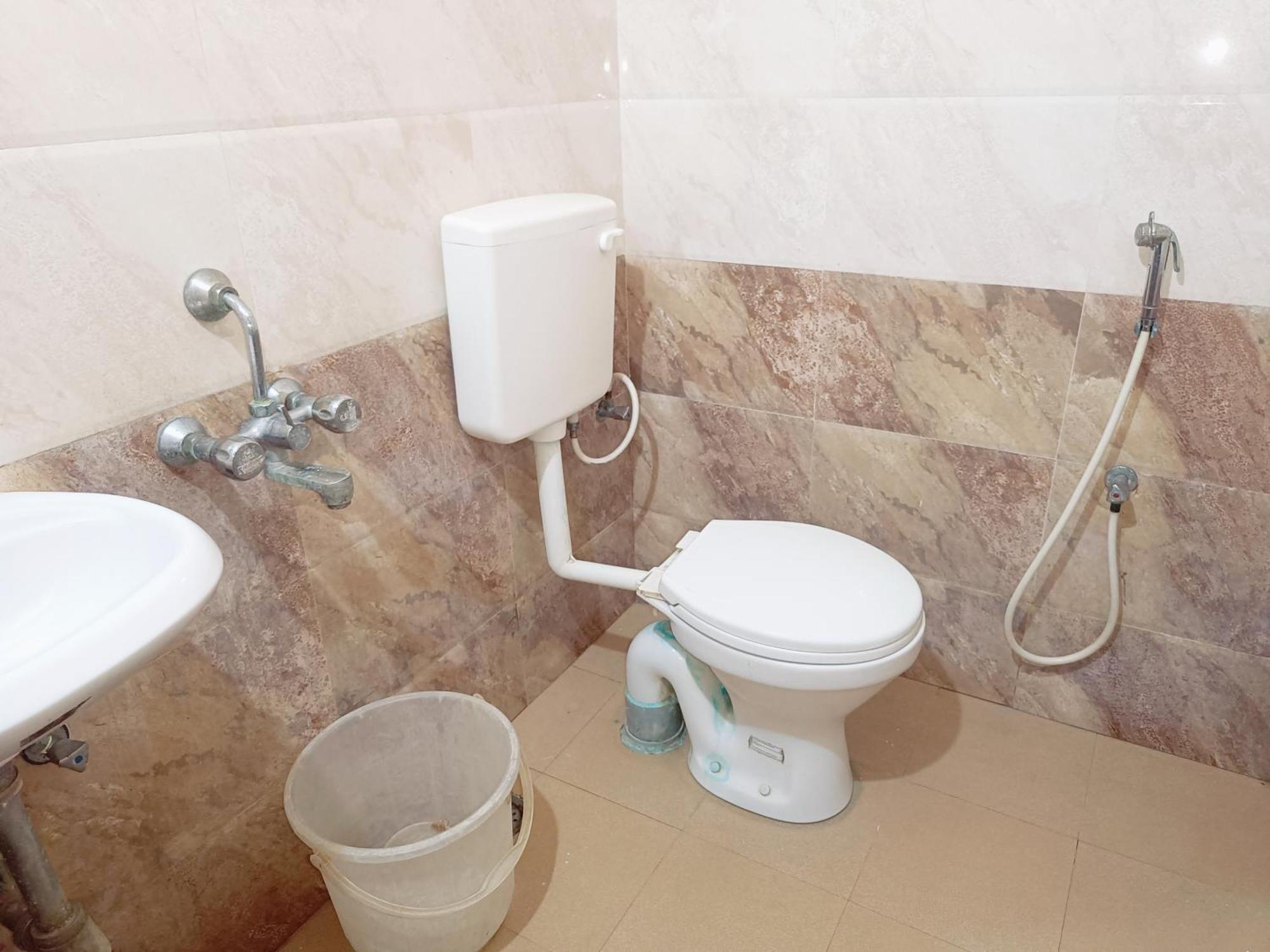 Green Tree Hotel-Near Vfs Global And Ramee Mall Chennai Eksteriør billede